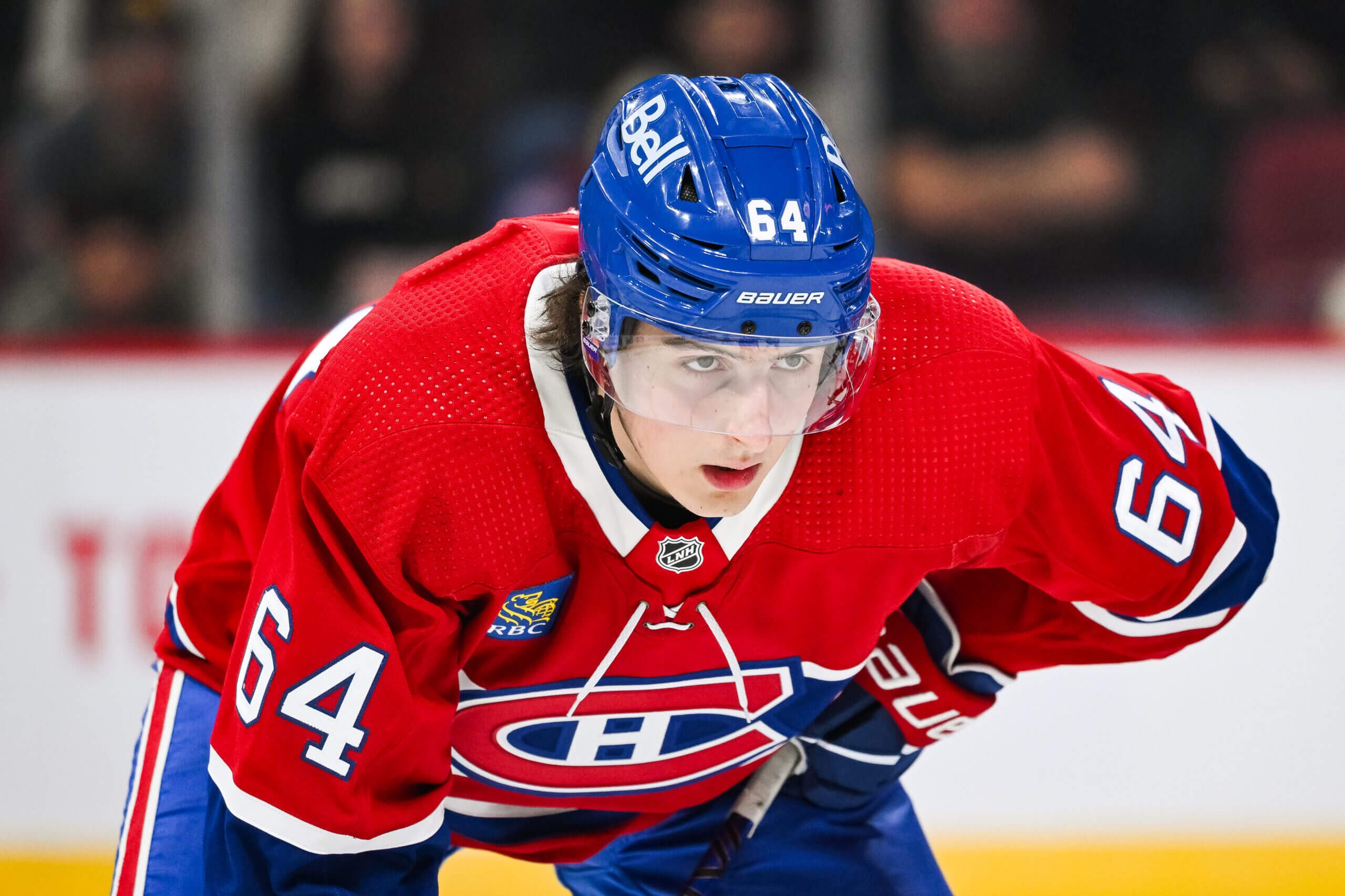 Un temps de glace nettement diminué pour l&rsquo;espoir du Canadien de Montréal David Reinbacher en Suisse
