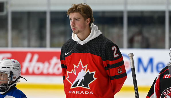 Tristan Luneau doit malheureusement laisser sa place au Championnat mondial de hockey junior avec le Canada