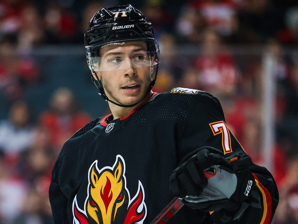 Les Flames de Calgary viennent de soumettre le nom de l'attaquant de 26 ans Walker Duehr au ballottage