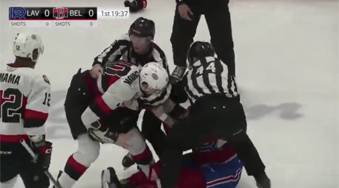 Logan Mailloux s&rsquo;est battu en débutant le match à Belleville et ça ne s&rsquo;est pas bien passé