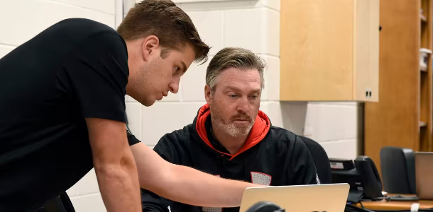 Benoit Desrosiers n&rsquo;a toujours pas été embauché par les Islanders de New York et Patrick Roy
