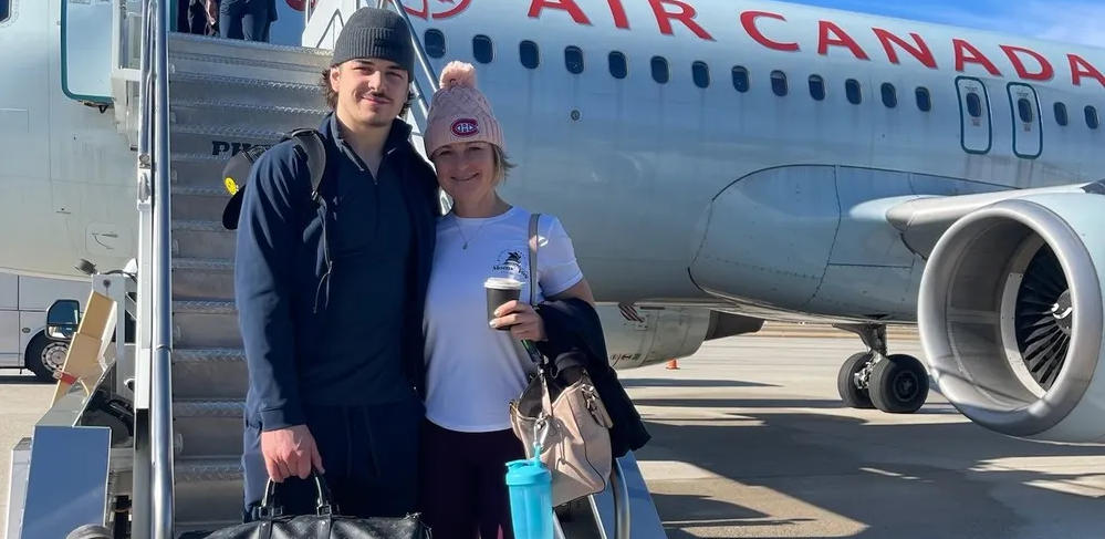 Émouvante réaction de la mère d&rsquo;Arber Xhekaj au rappel par le Canadien