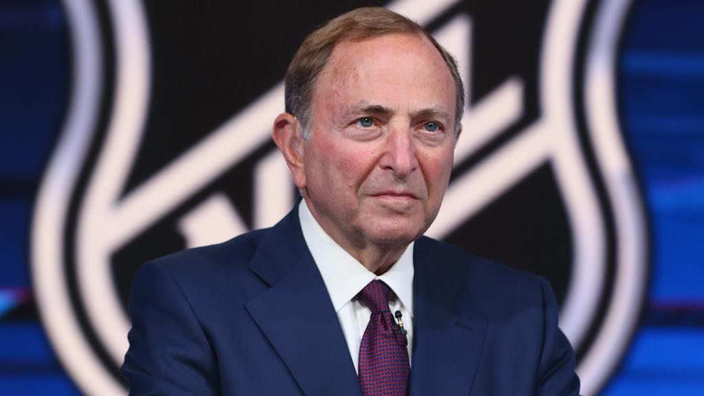 Gary Bettman devra se présenter devant les médias pour une importante conférence de presse