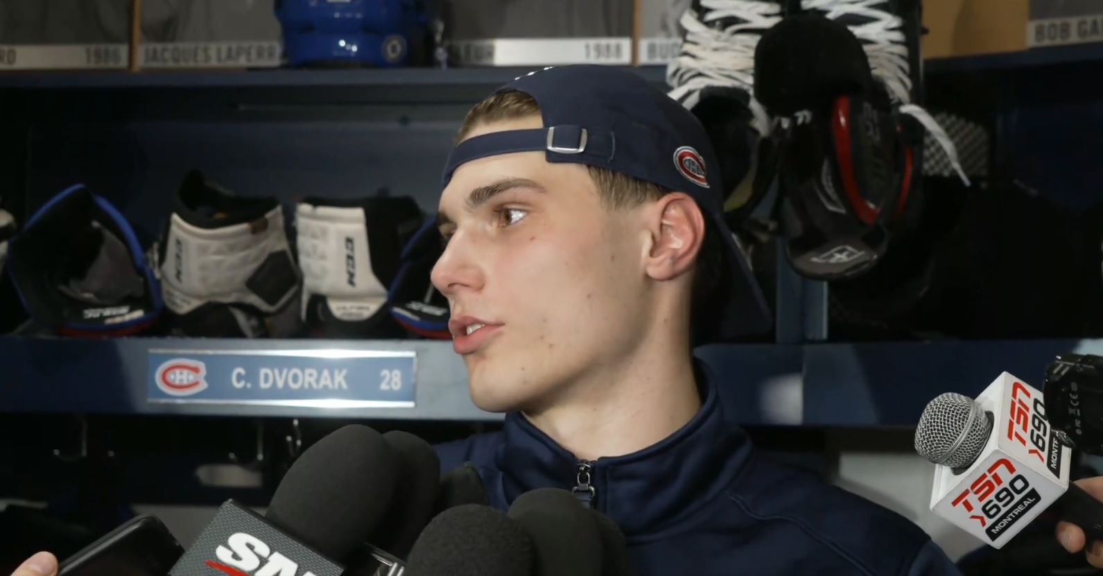 Juraj Slafkovsky pourrait devoir jouer sur le 2e trio avec Joel Armia la saison prochaine
