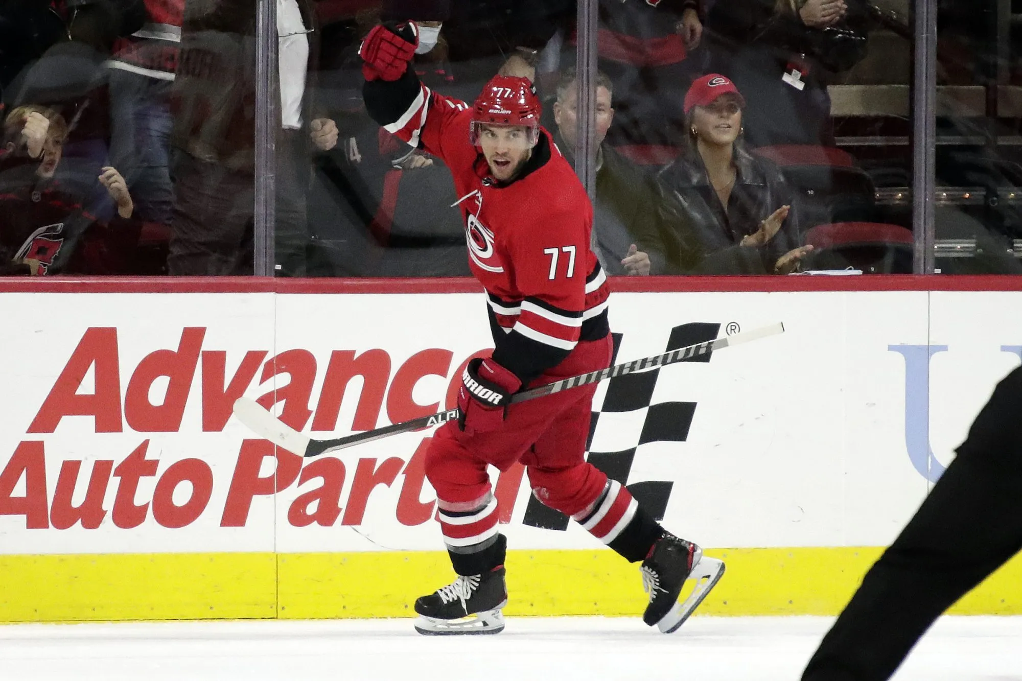 Tony DeAngelo et sept autres joueurs au ballottage