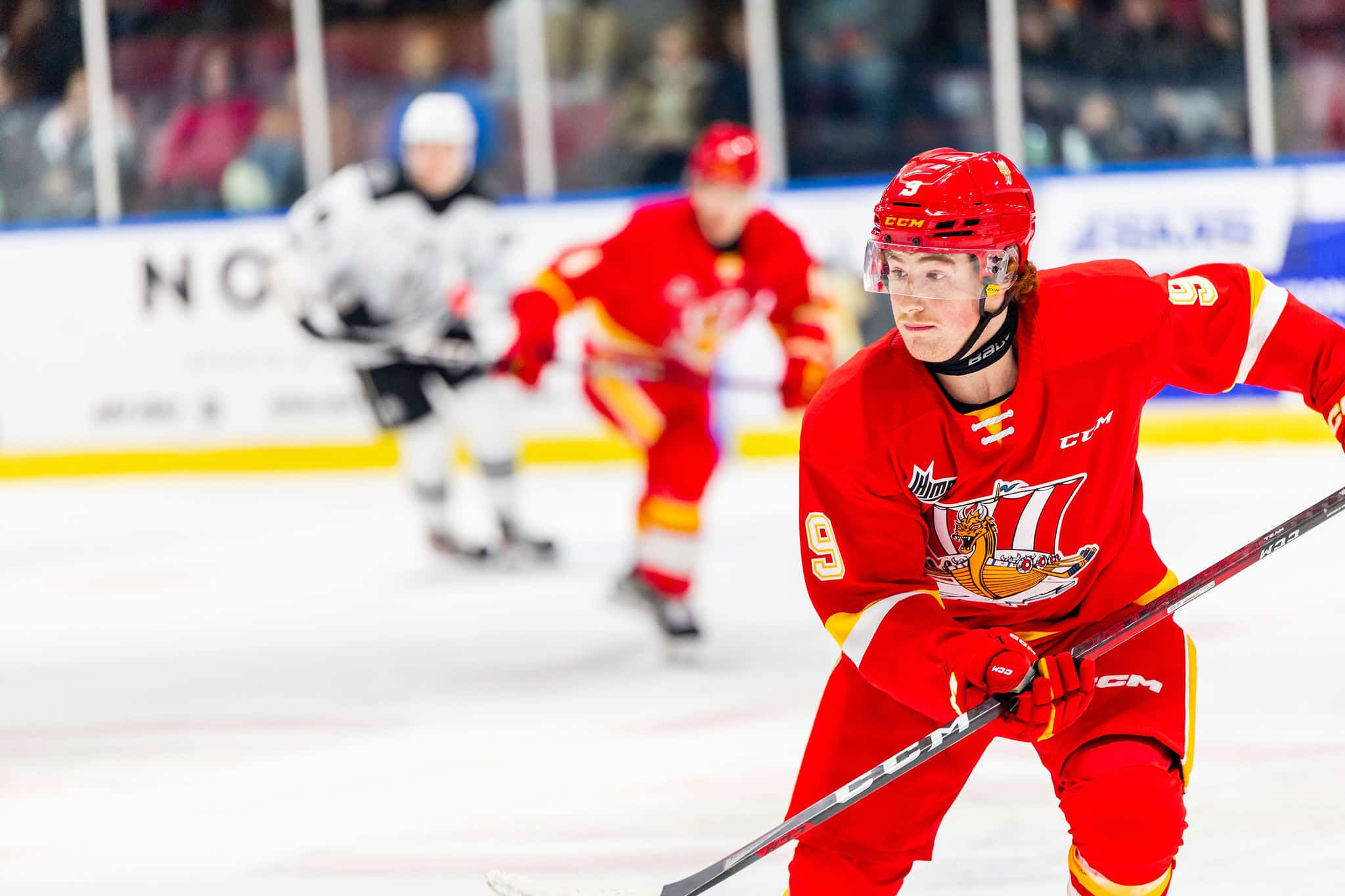 Justin Poirier est le premier joueur de 17 ans a marqué 50 buts depuis Sidney Crosby