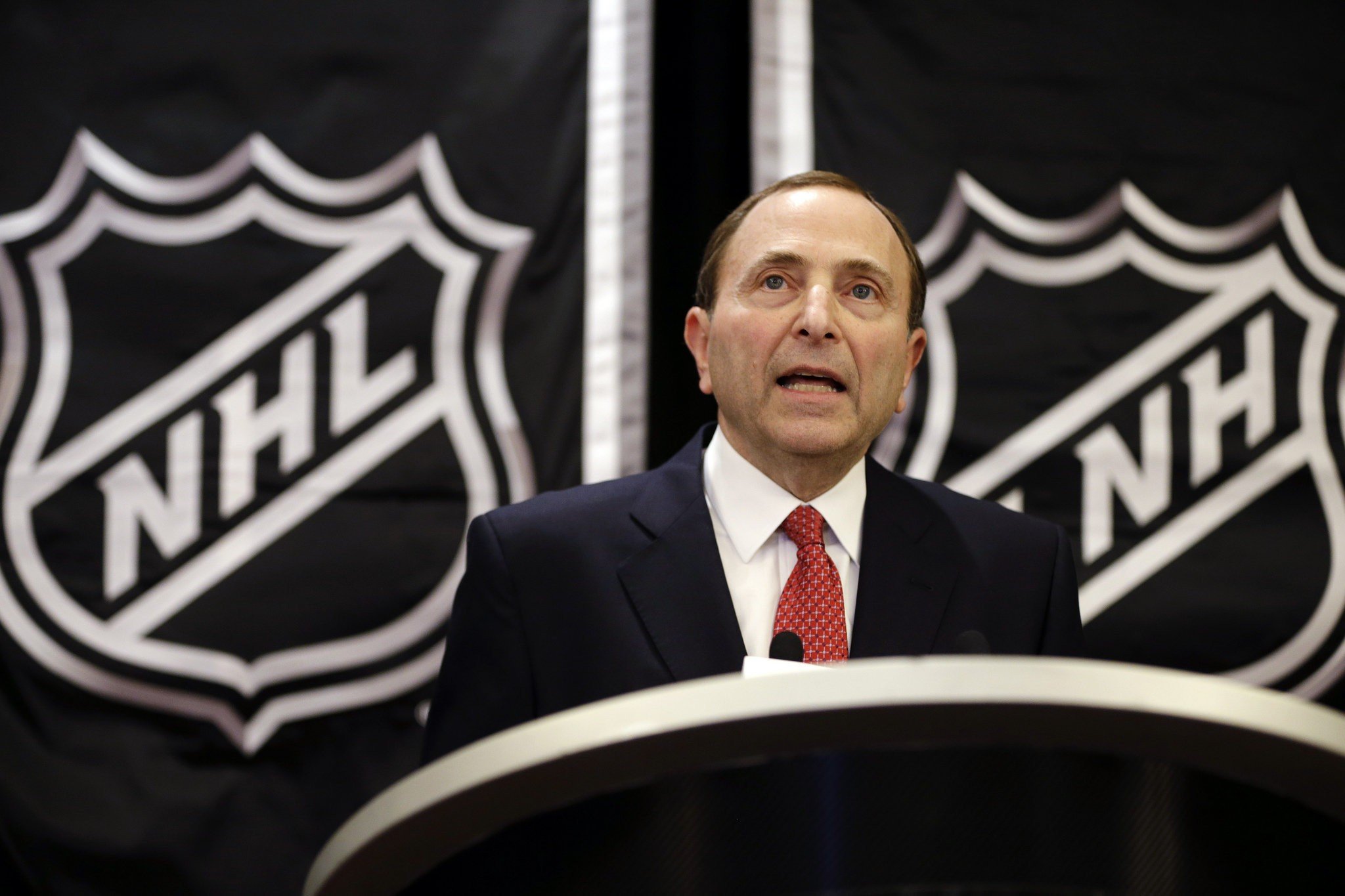 La LNH et Gary Bettman ont dû donner le feu vert à Logan Mailloux