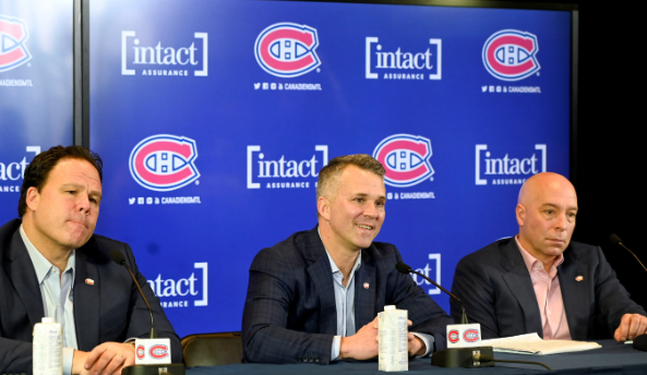 L&rsquo;option est exercée au contrat de l&rsquo;entraîneur-chef Martin St-Louis