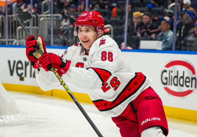 Les Hurricanes sont ouvert à l'idée d'un échange à trois clubs pour Martin Necas