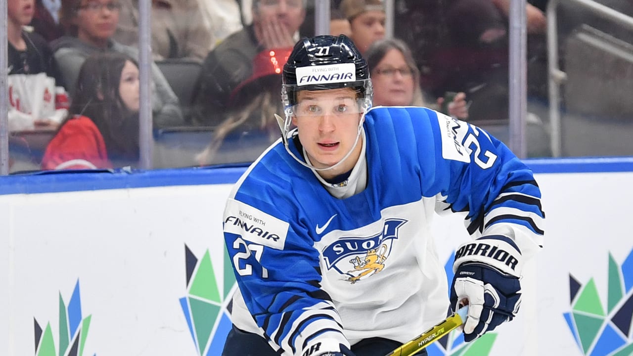 Oliver Kapanen signe finalement son premier contrat avec le Canadien de Montréal