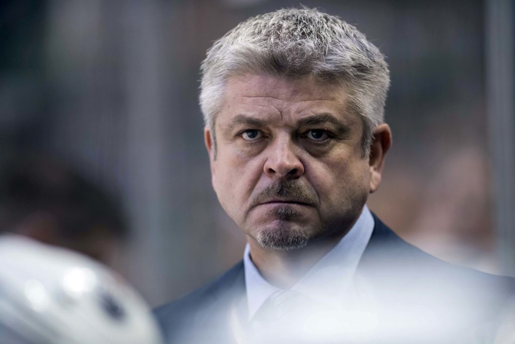 Entraîneur-chef des Blue Jackets: Todd McLellan se retire de la course
