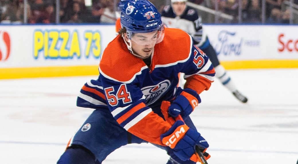 Les Sénateurs et les Oilers s&rsquo;échangent de jeunes joueurs dont Xavier Bourgault