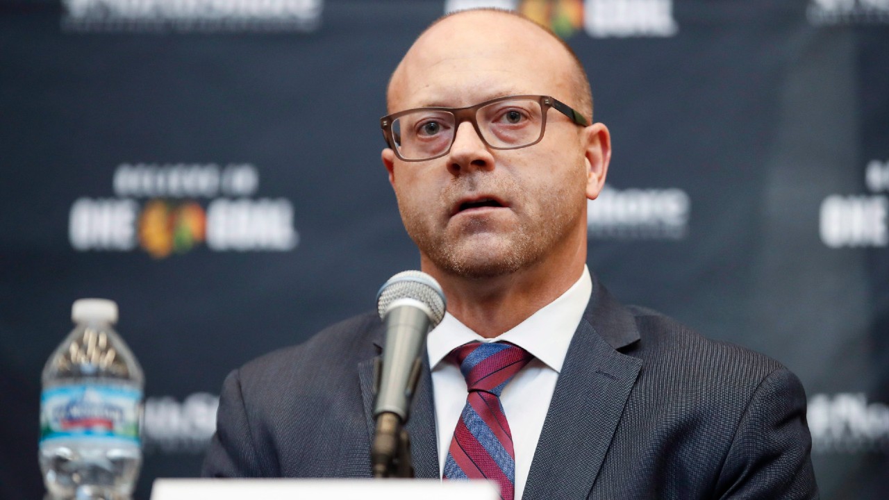 Les Oilers d'Edmonton donnent un vote de confiance au controversé Stan Bowman