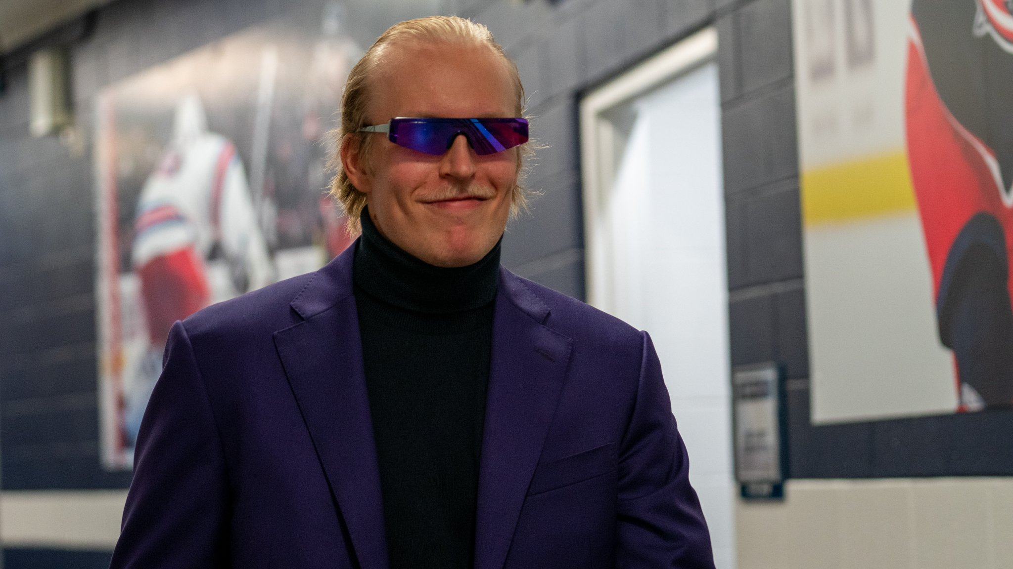 Patrik Laine aurait été vu à l&rsquo;aéroport de Montréal, selon Stu Cowan