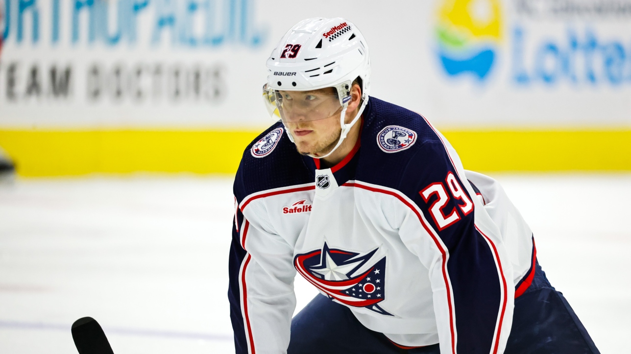 Selon Aaron Portzline, quatre joueurs souhaitaient le départ de Patrik Laine de Columbus