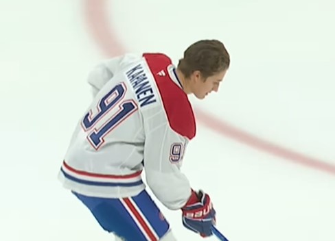 Oliver Kapanen est mis à l&rsquo;amende par la Ligue nationale de hockey après son premier match
