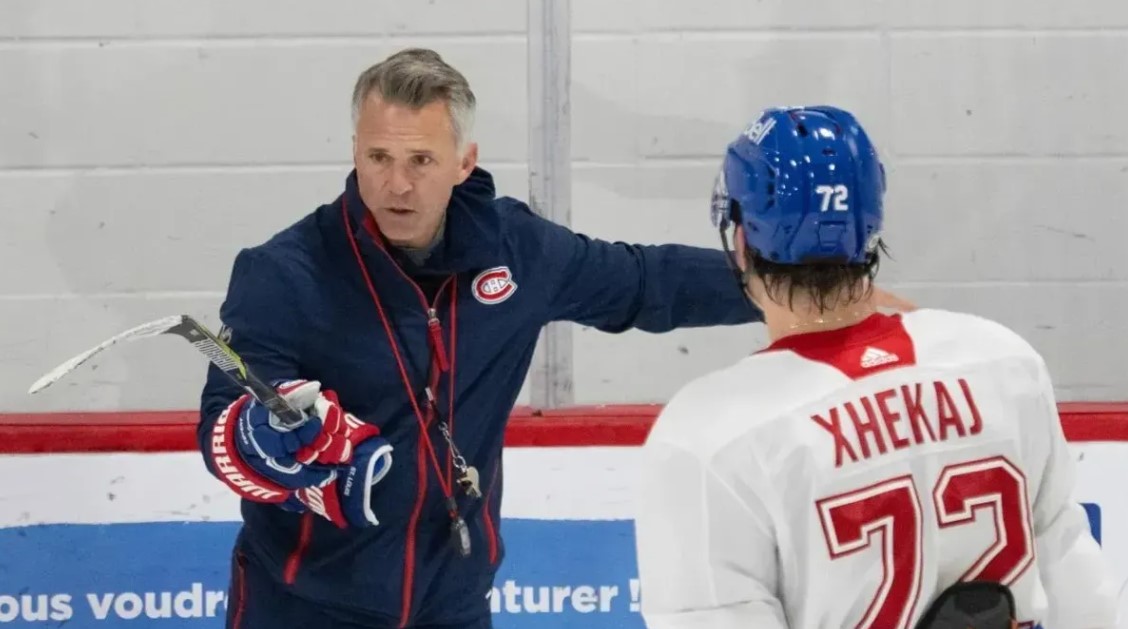 Michel Therrien écorche solidement le travail de Martin St-Louis et le jeu d&rsquo;Arber Xhekaj