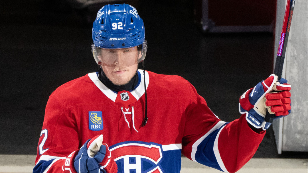 Patrik Laine fait une première déclaration publique depuis qu&rsquo;il a été cloué au banc par Martin St-Louis
