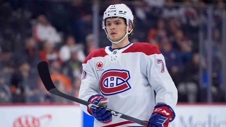 Le téléphone de Kent Hughes sonne de plus en plus pour Jake Evans et Pierre LeBrun a du nouveau